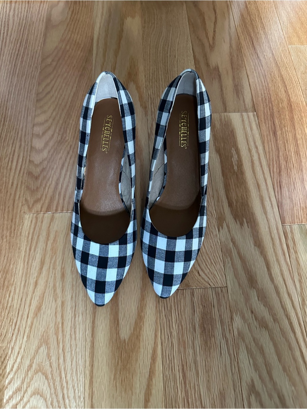 NWOT Seychelles Black & White Gingham Pumps